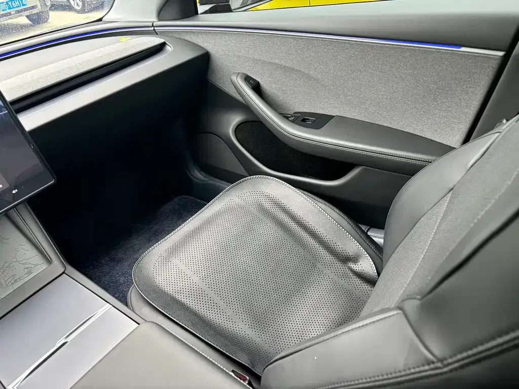 Tesla Model 3 — фото 6