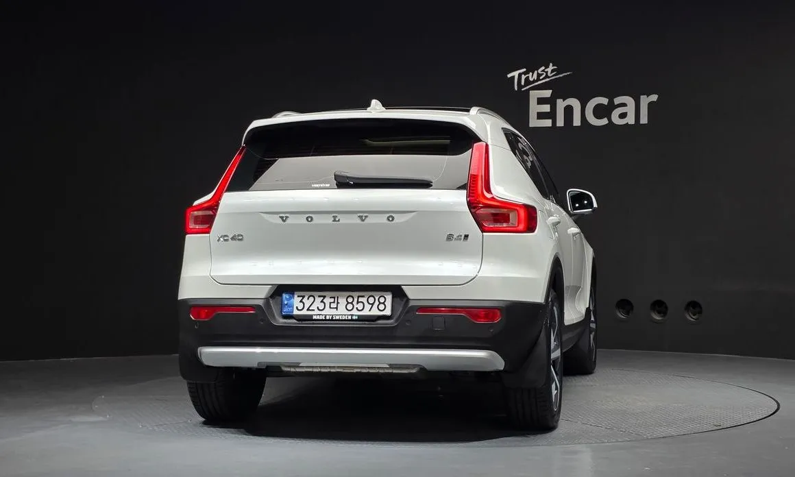 Volvo XC40 — фото 4