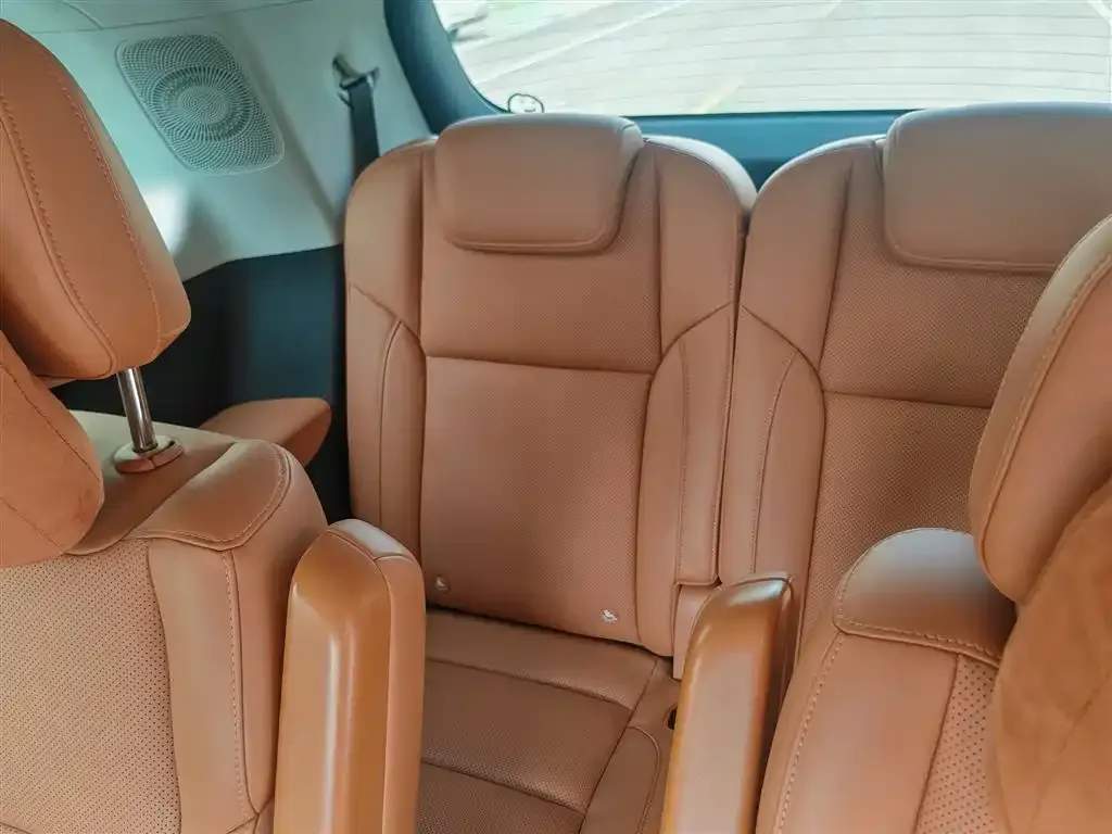 Leapmotor C16 — фото 7
