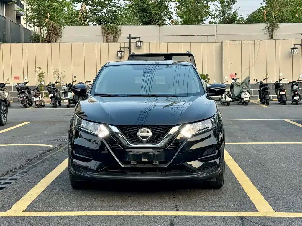 Nissan Qashqai — фото 10