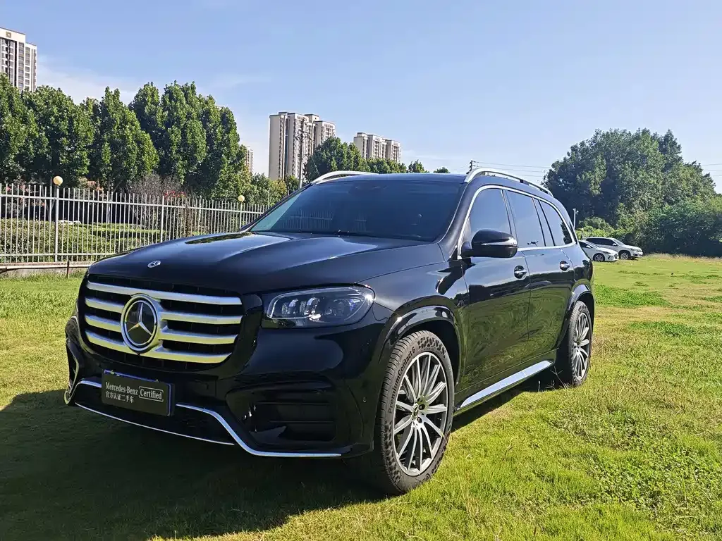 Mercedes-Benz GLS — фото 1