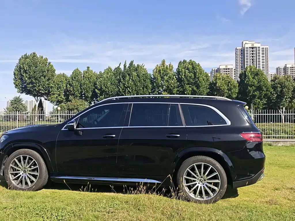 Mercedes-Benz GLS — фото 10