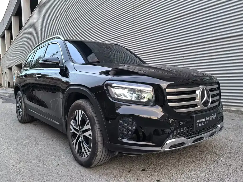 Mercedes-Benz GLB — фото 8