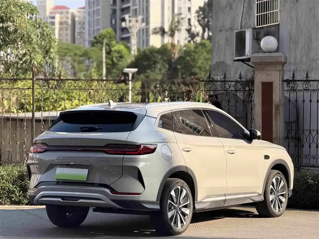 BYD PLUS New Energy — фото 7