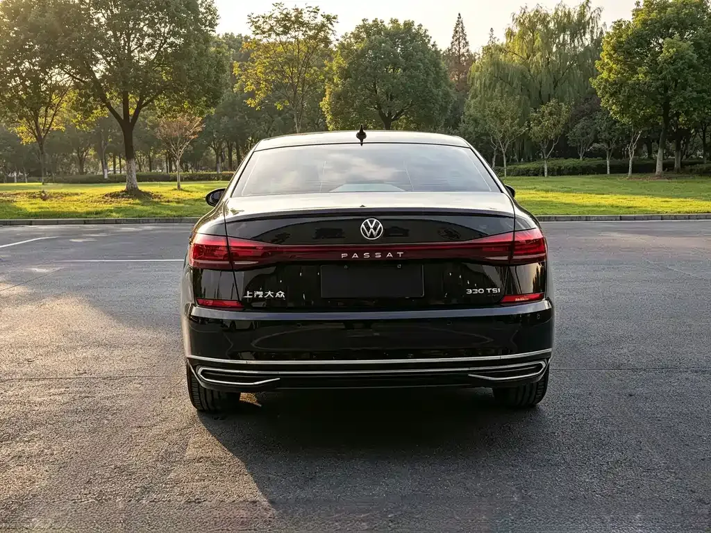 Volkswagen Passat — фото 5
