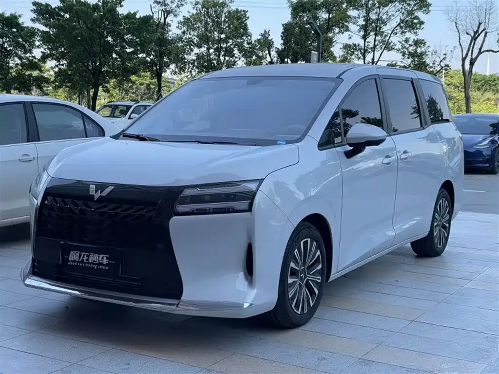 Wuling Xingguang 730 — фото 1