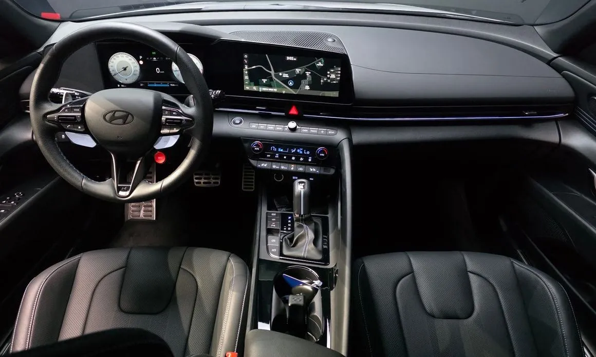 Hyundai AVANTE — фото 9
