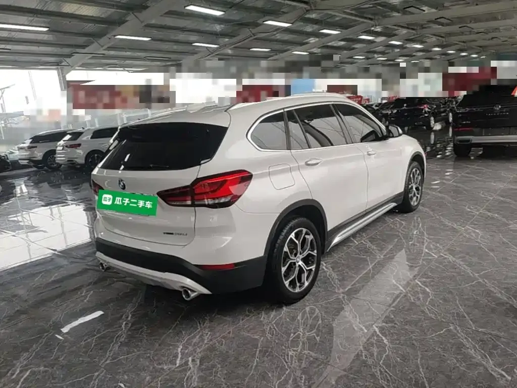BMW X1 — фото 10