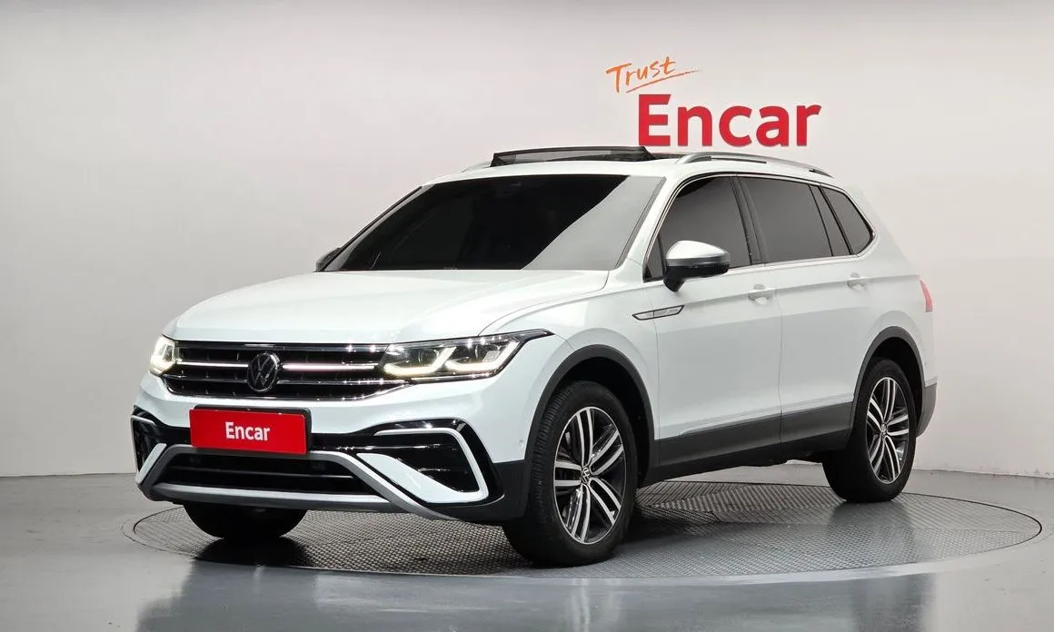 Volkswagen Tiguan — фото 1