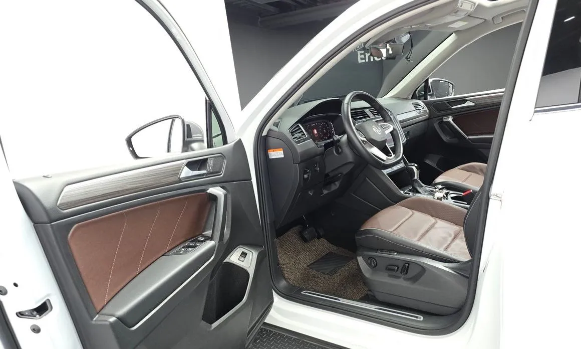 Volkswagen Tiguan — фото 7