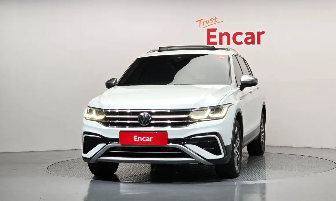 Volkswagen Tiguan — фото 6