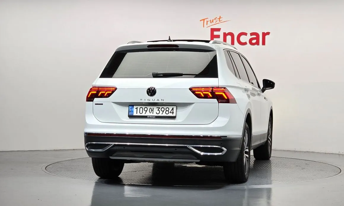 Volkswagen Tiguan — фото 4