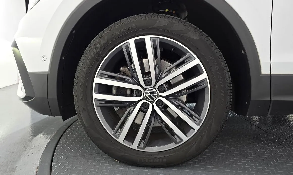 Volkswagen Tiguan — фото 5