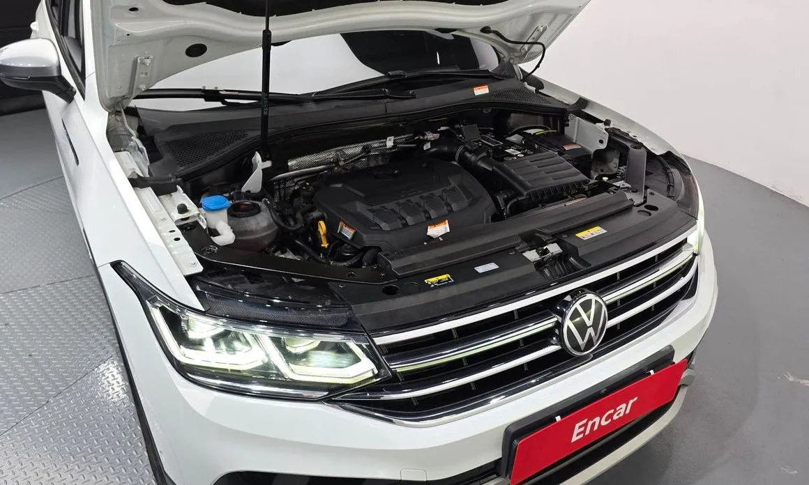 Volkswagen Tiguan — фото 9