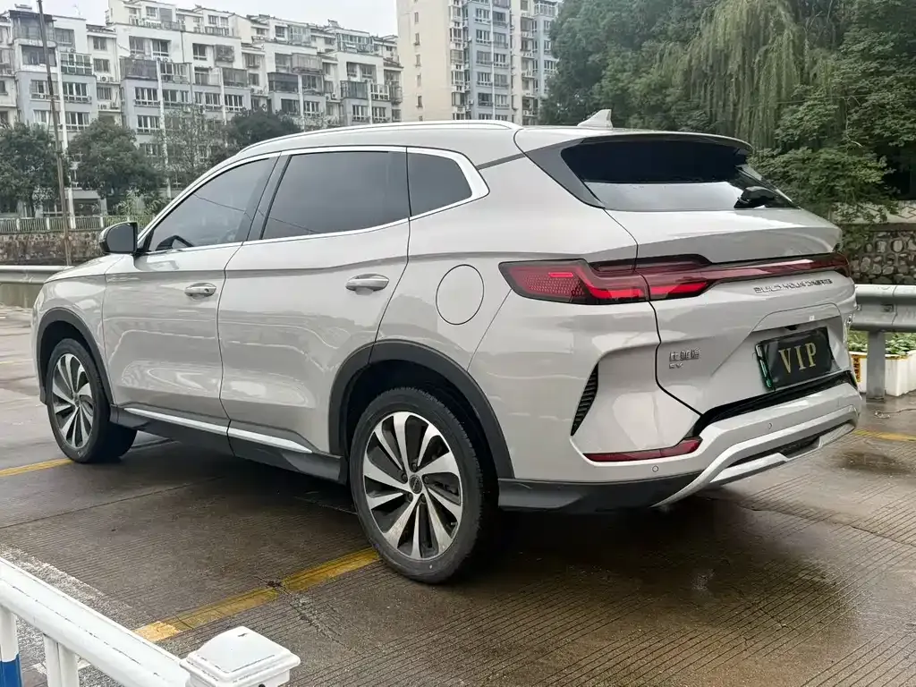 BYD PLUS New Energy — фото 5