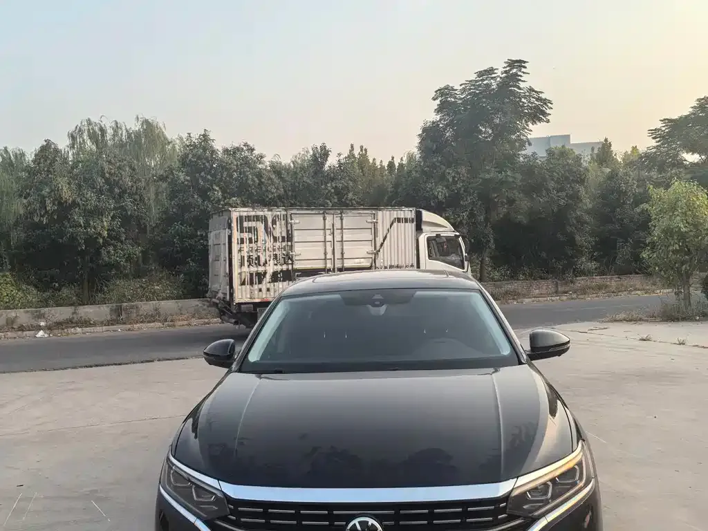 Volkswagen Passat — фото 9