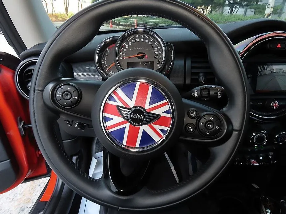 Mini Cooper — фото 10