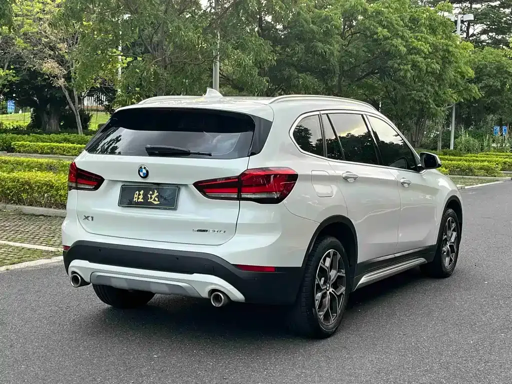 BMW X1 — фото 6