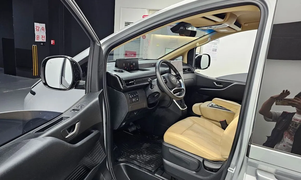 Hyundai Staria — фото 9