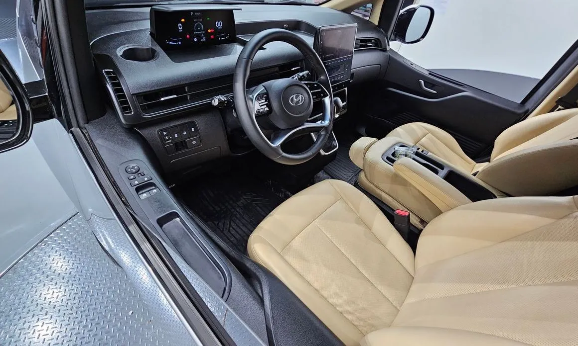 Hyundai Staria — фото 4