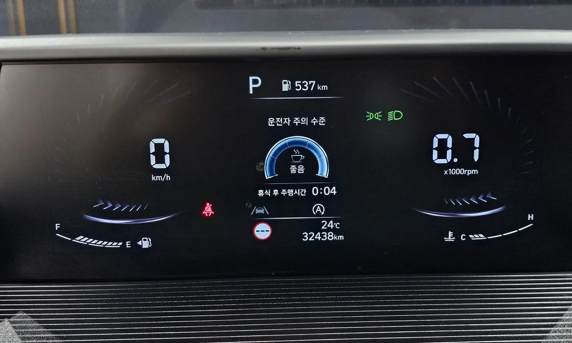 Hyundai Staria — фото 3