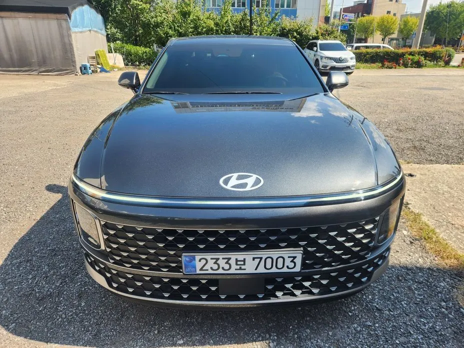 Hyundai Grandeur — фото 1
