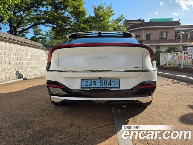 Kia EV6 — фото 4