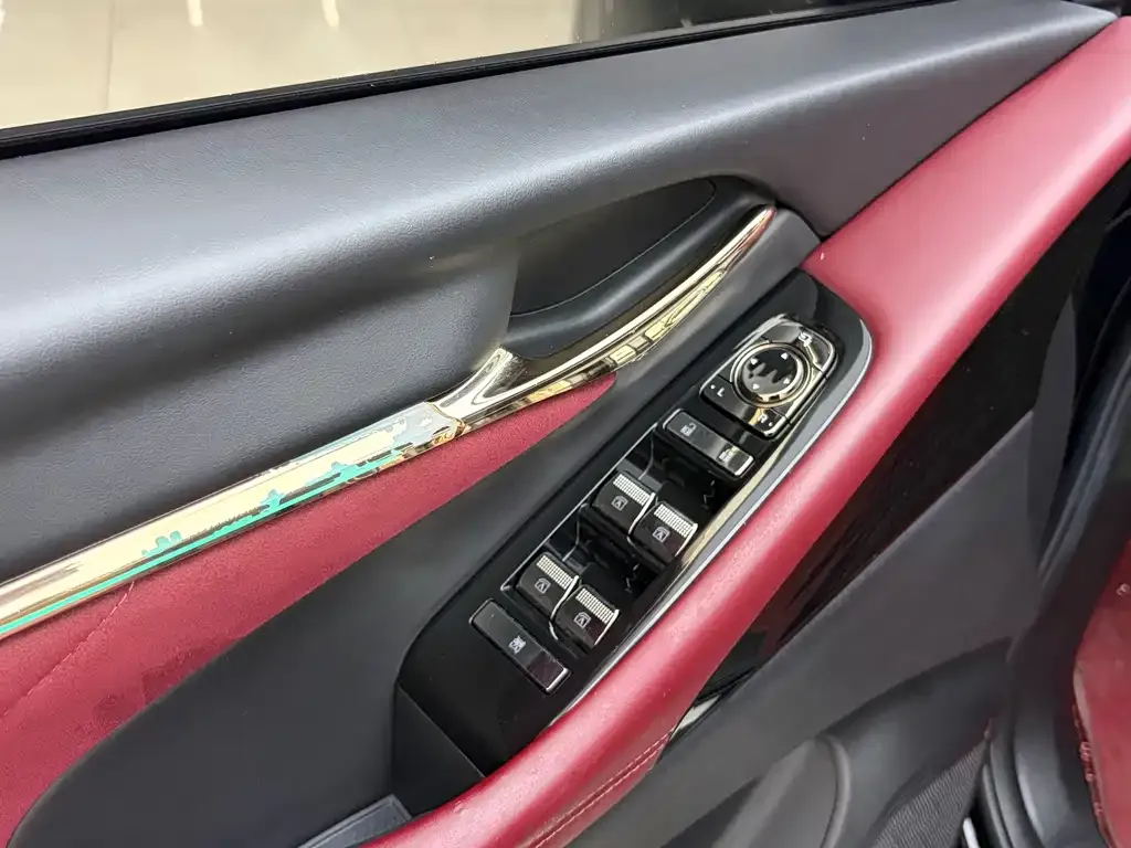 GAC Motor Trumpchi M8 — фото 10