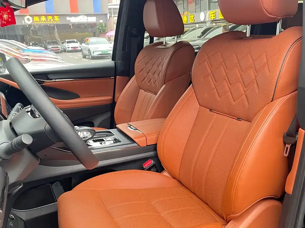GAC Motor Trumpchi Xiangwang M8 — фото 2