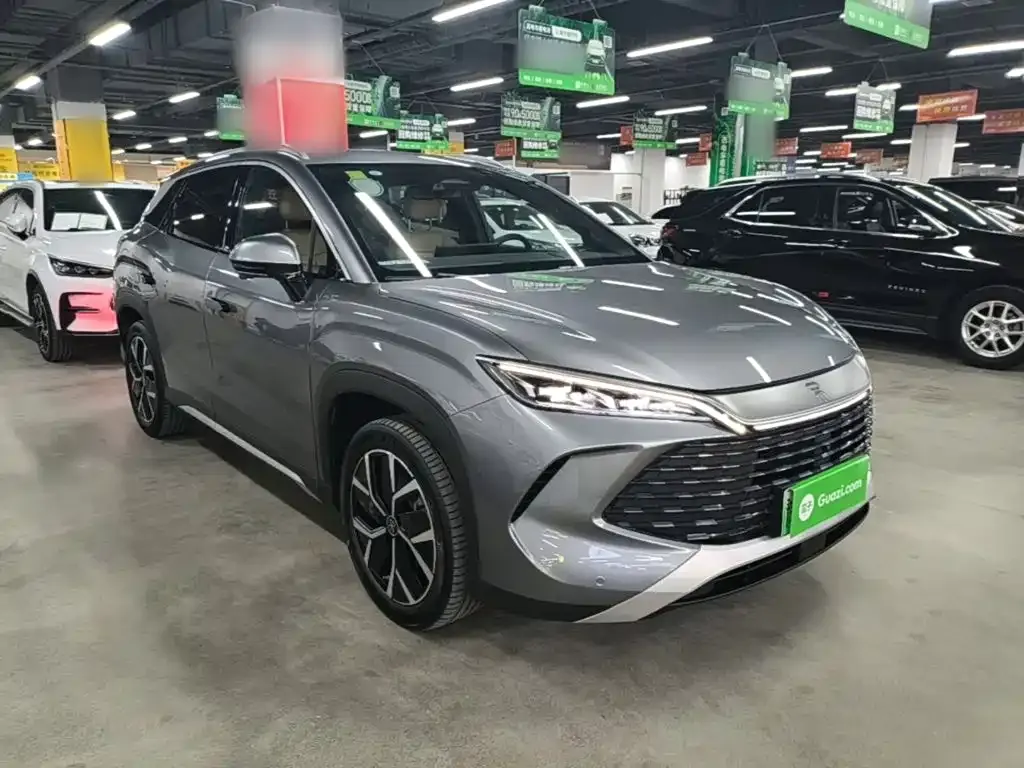 BYD L DM-i — фото 7