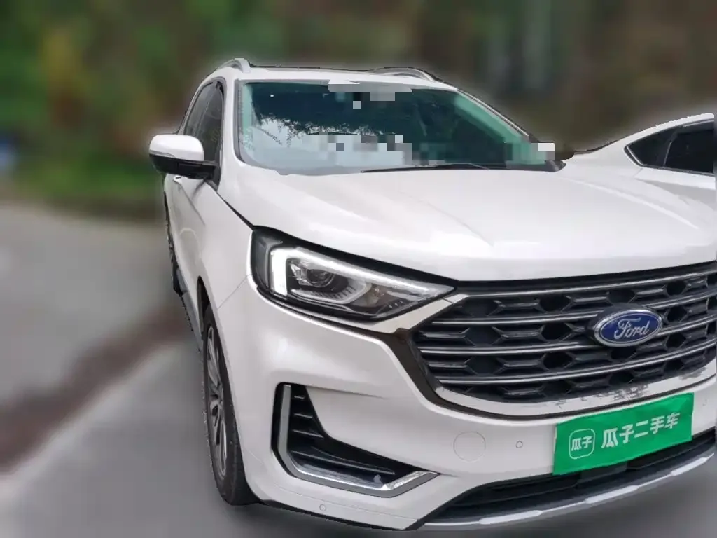 Ford Edge — фото 9