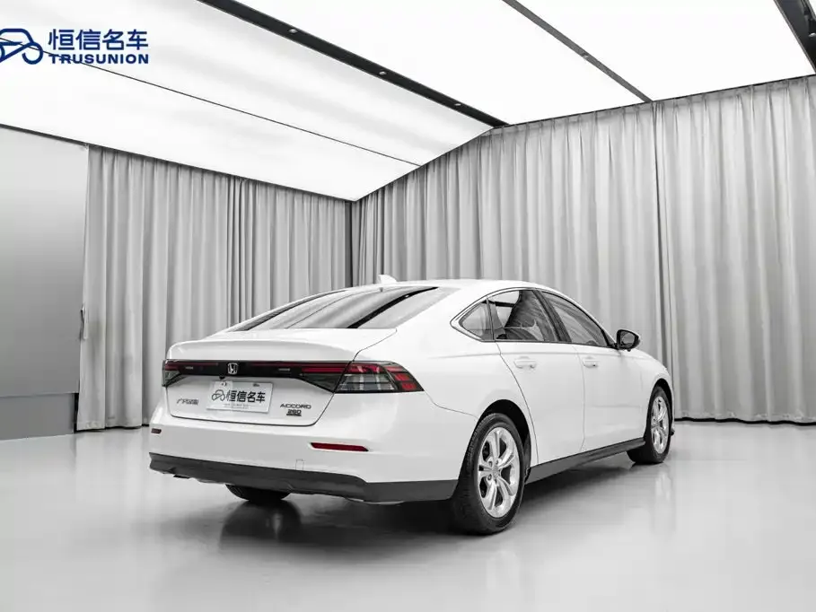 Honda Accord — фото 3
