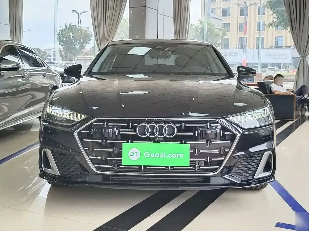 Audi A7L — фото 10