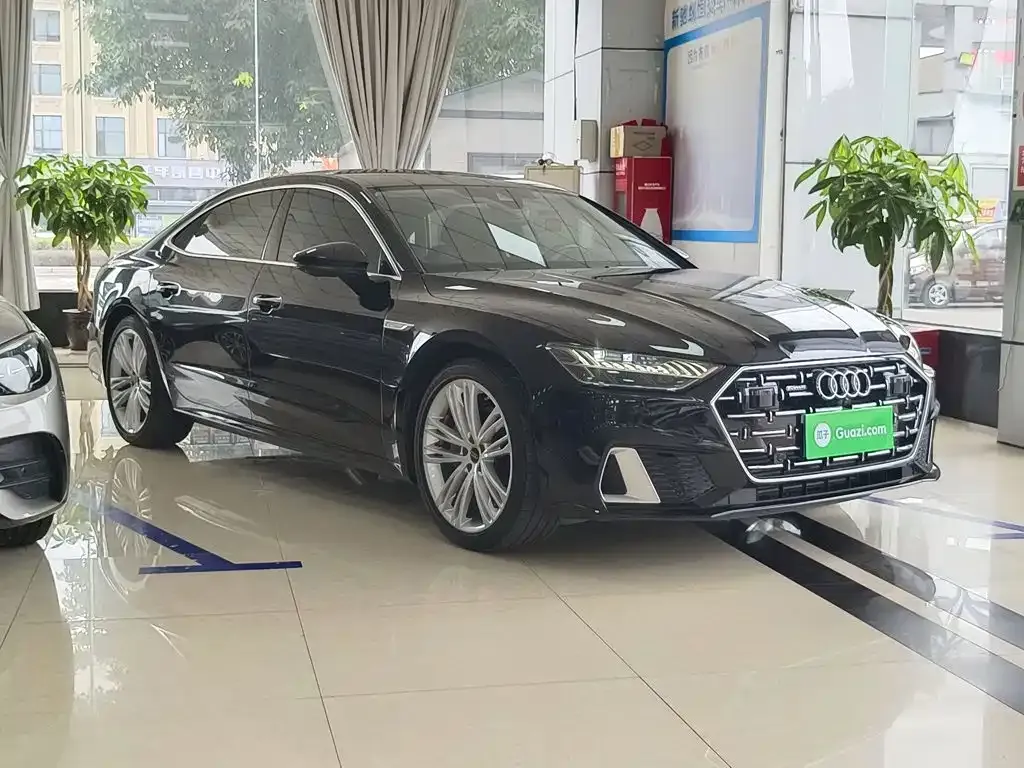 Audi A7L — фото 6