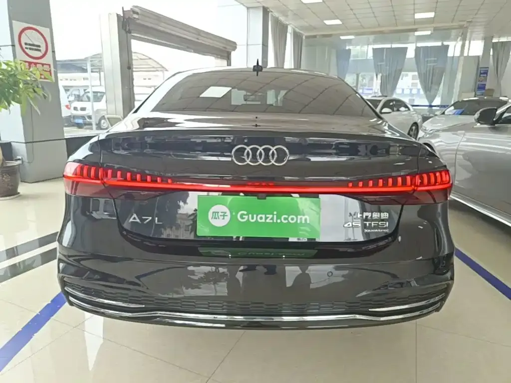 Audi A7L — фото 3
