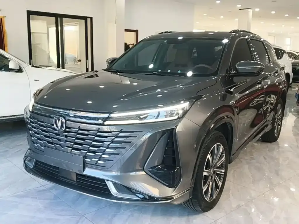 Changan CS75 PLUS — фото 1