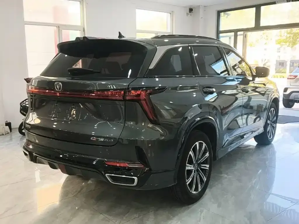 Changan CS75 PLUS — фото 9