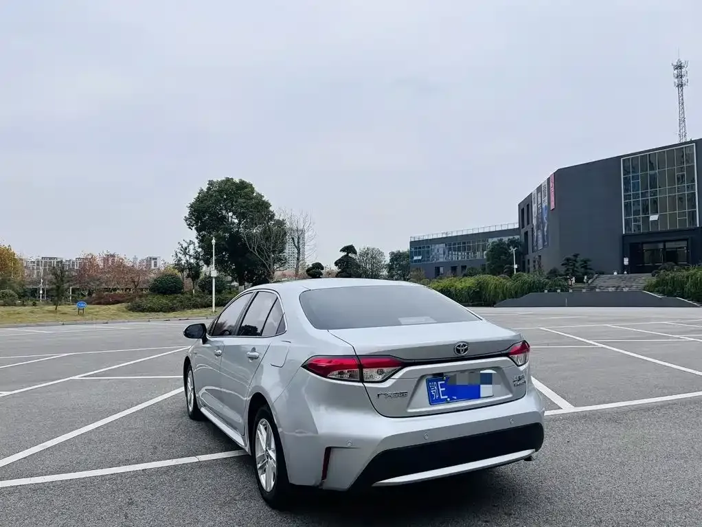 Toyota Levin — фото 4