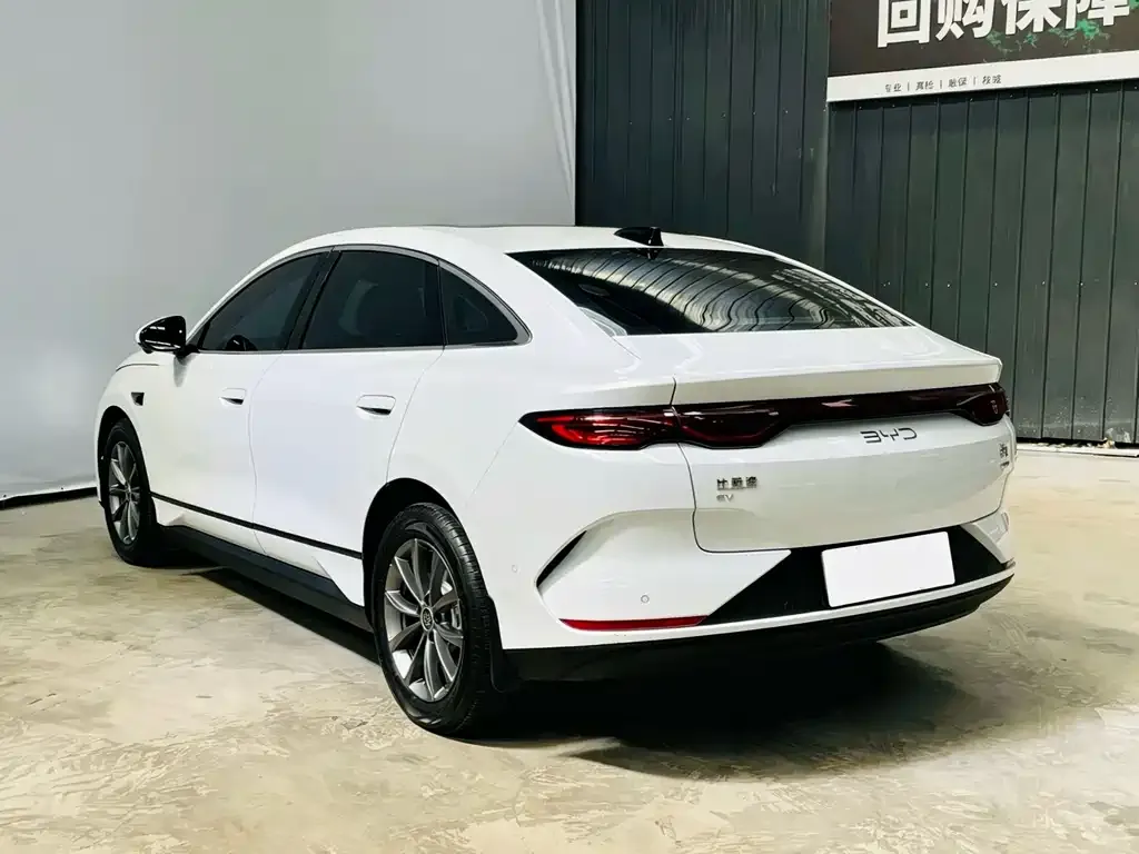 BYD Qin L — фото 9