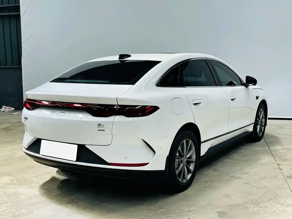 BYD Qin L — фото 5