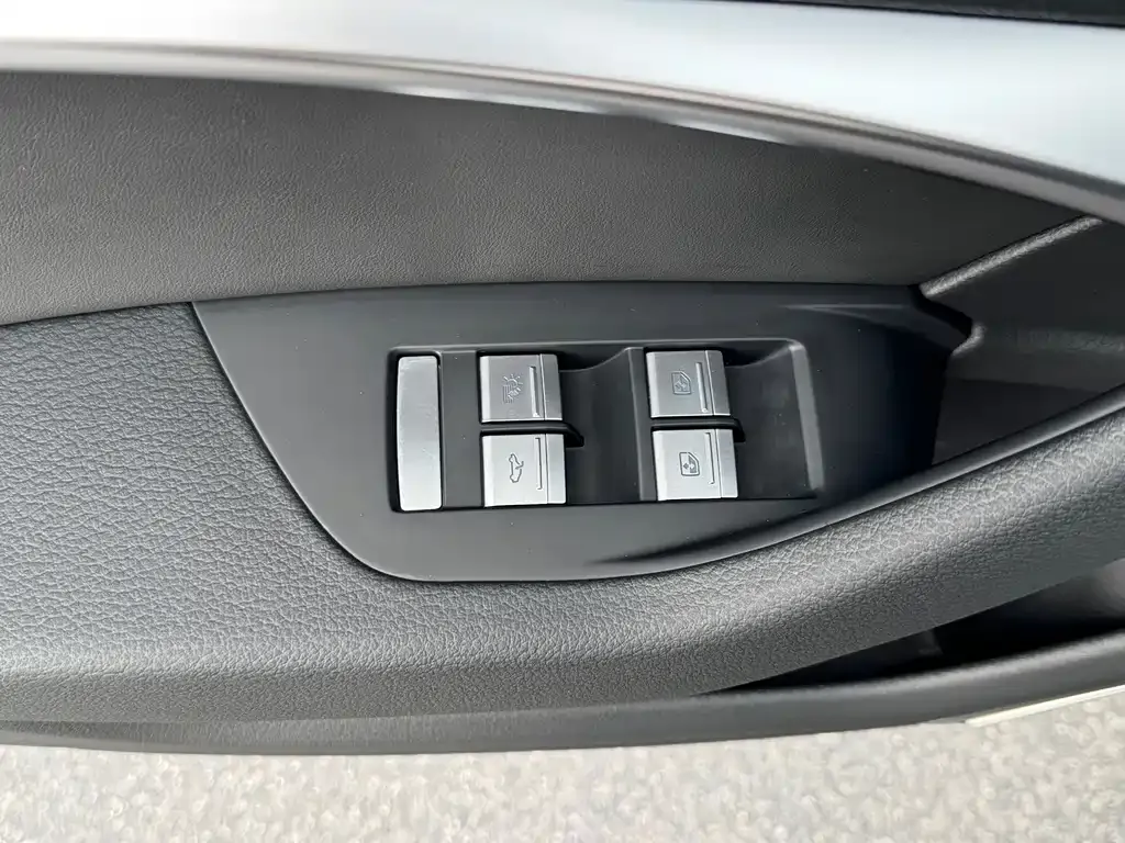 Audi A6L — фото 3