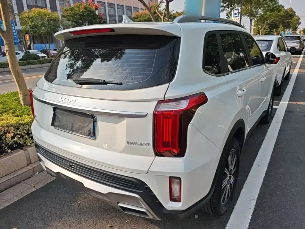 Kia Sportage — фото 7