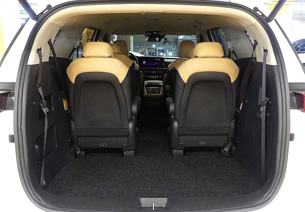 Kia Carnival — фото 2