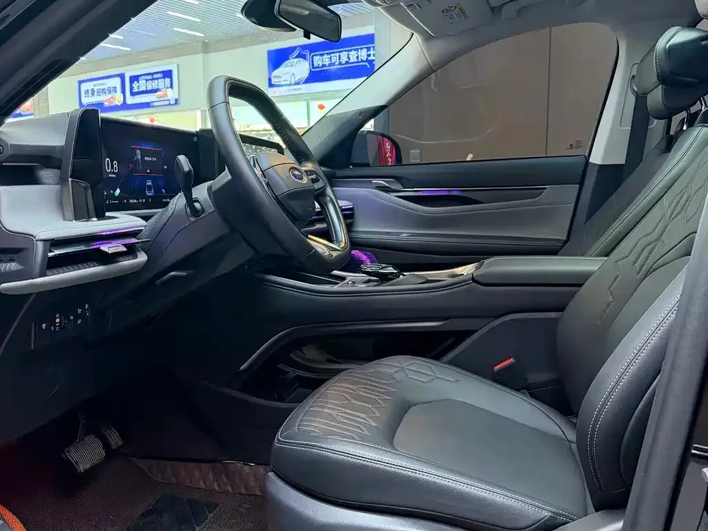 Ford Edge — фото 10