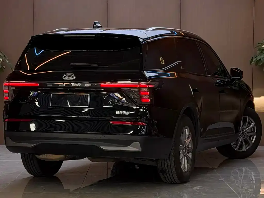 Ford Edge — фото 5