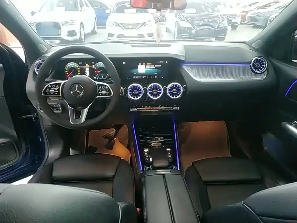 Mercedes-Benz GLA — фото 7