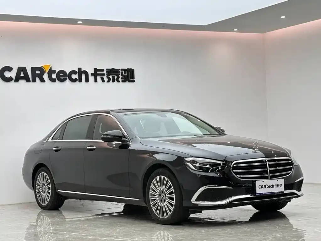 Mercedes-Benz E-Class — фото 5