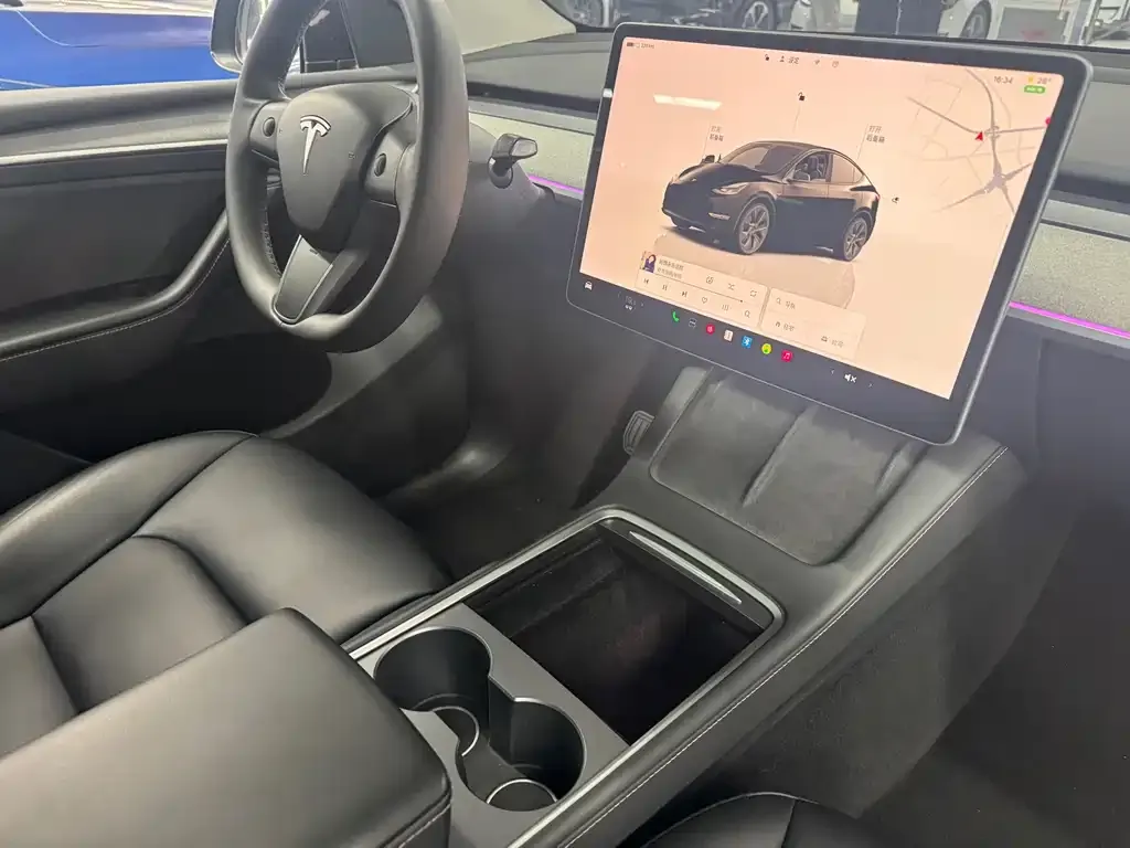 Tesla Model Y — фото 4