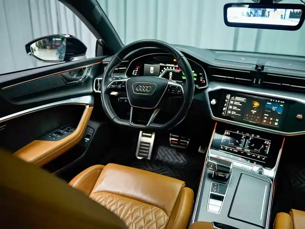 Audi A7L — фото 7