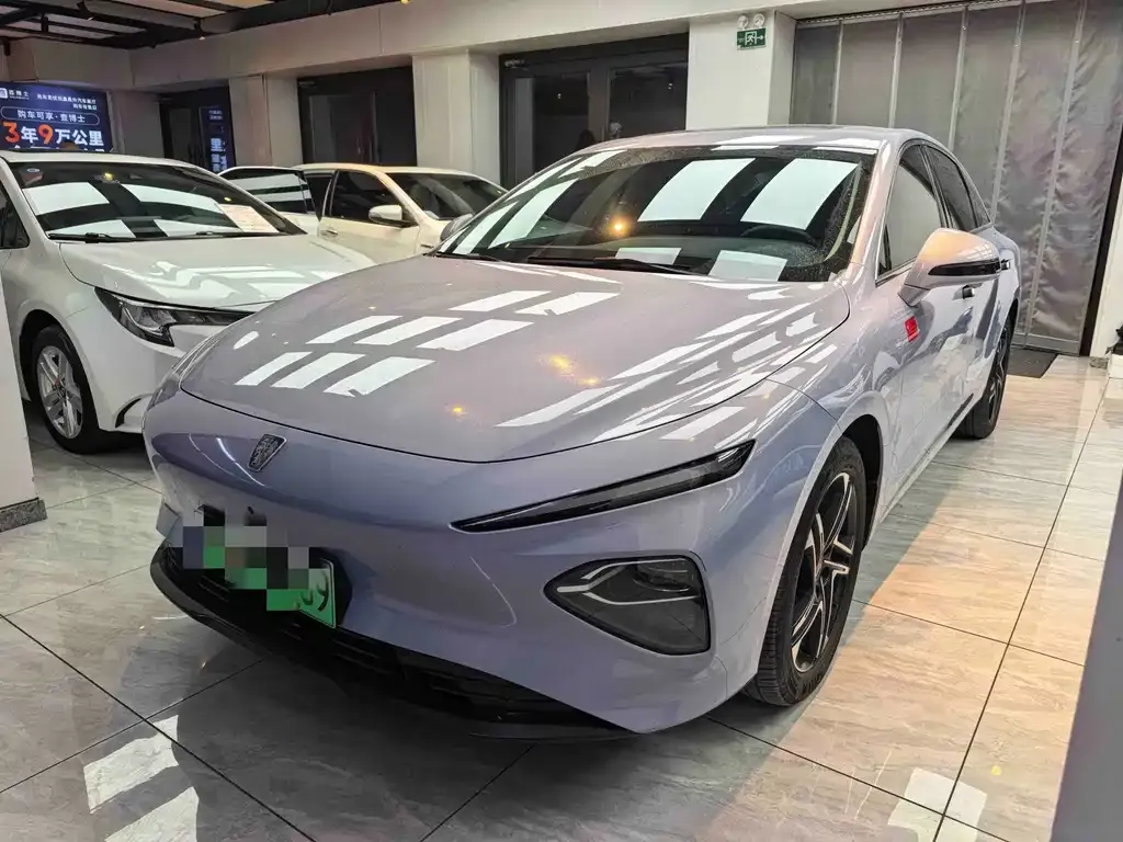 Roewe D7 — фото 1